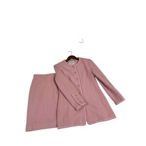 Chanel Women’s Suit Pink Tweed Skirt Jacket Set Logo Buttons Collarless Timeless